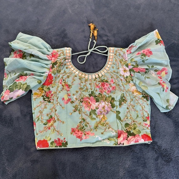 Women’s Lehenga. Haldi outfit Size L 3 piece suit chaniya choli - Picture 4 of 16